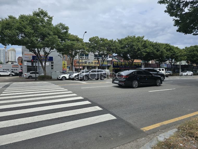 [전주 상가 임대] 진북동 6차선 대로변 1층 40평, 탁월한 접근성과 시인성을 갖춘 다목적 사업 공간 8
